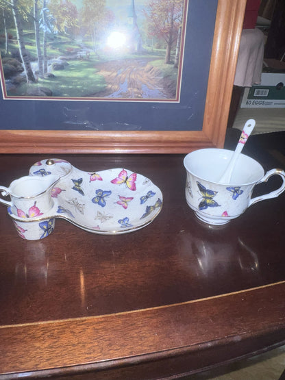 Vintage Royal Elfreda Designed by Allison L. L. - Porcelain Tea Set