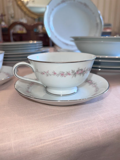 48pc set - Vintage Noritake Rosepoint China Set