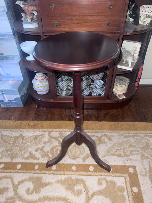 Round Accent Table